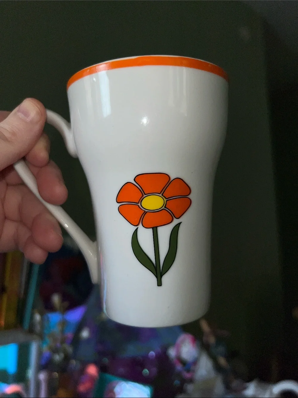 70s vintage White Floral Ceramic Mug with Orange and Yellow Flowers - Picture 3 of 5